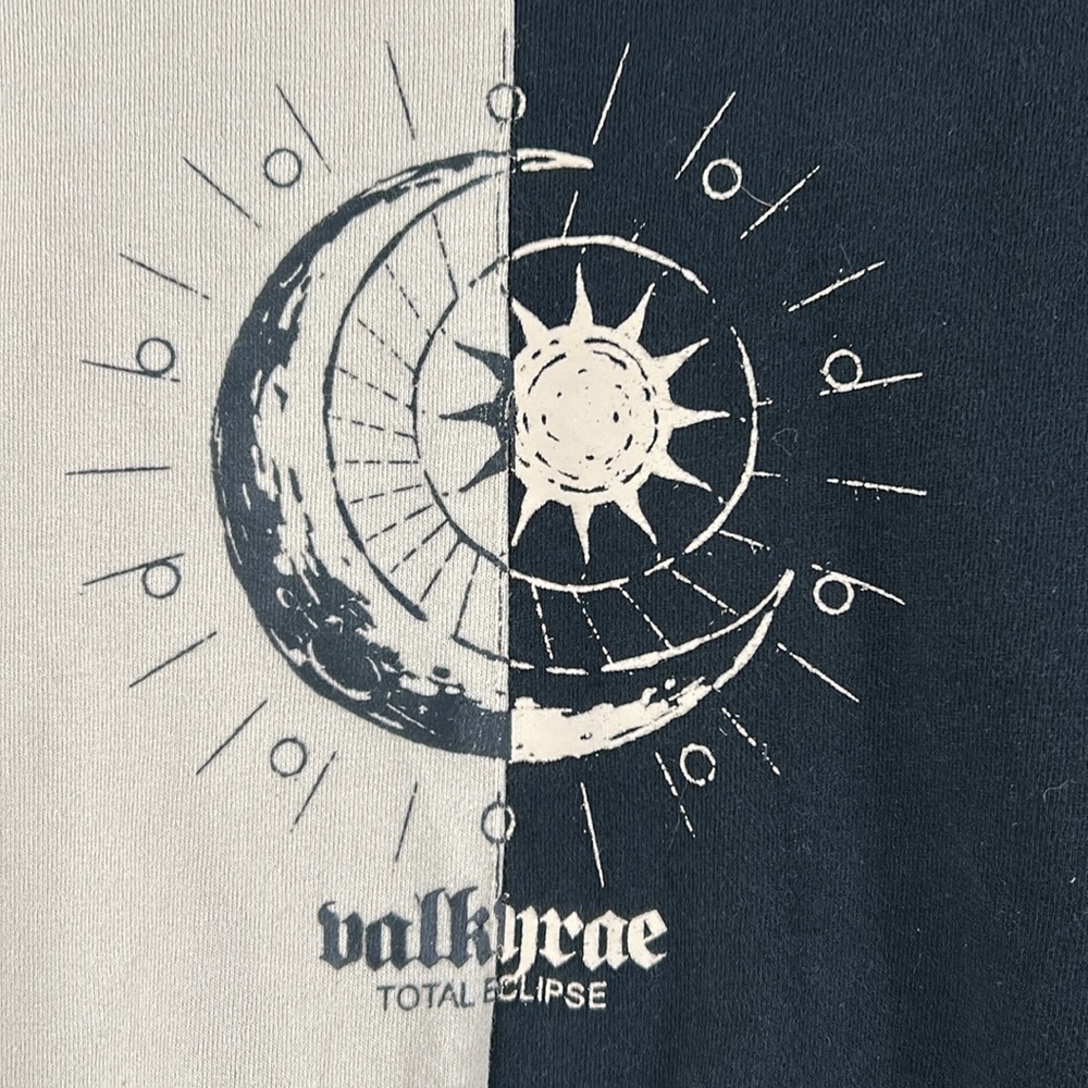 Valkyrae Radiant Spirits Total Eclipse Crewneck S… - image 3